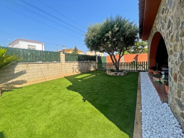 Casa en venta en Alt Empordà, Catalunya