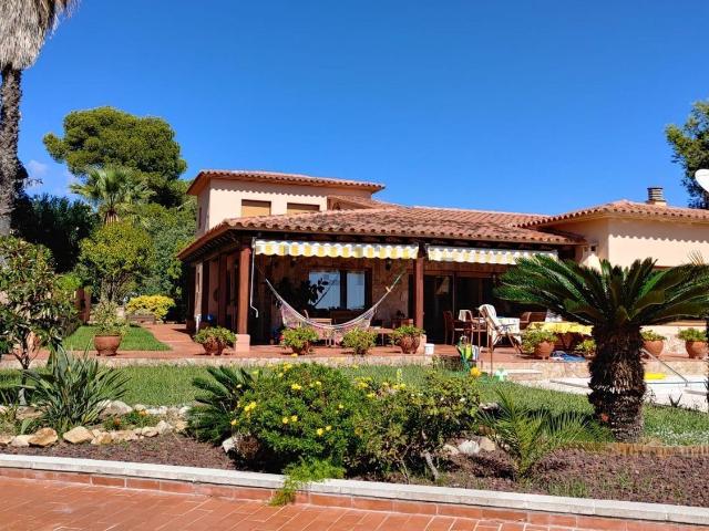 Casa en venta en Font Bandina, Lloret de Mar