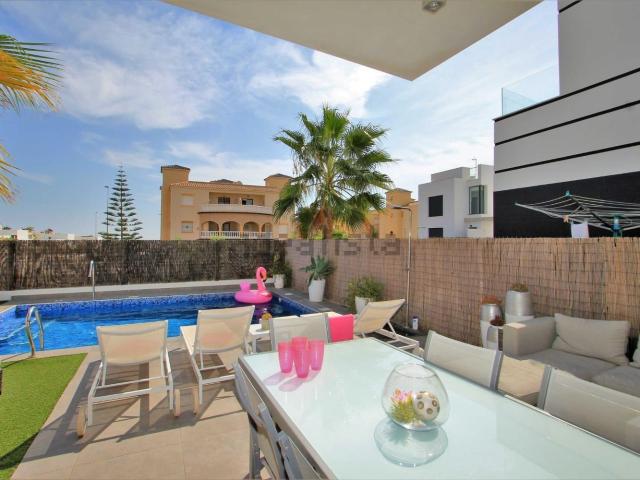 Casa en alquiler en Playa Flamenca II, el Baix Segura / La Vega Baja