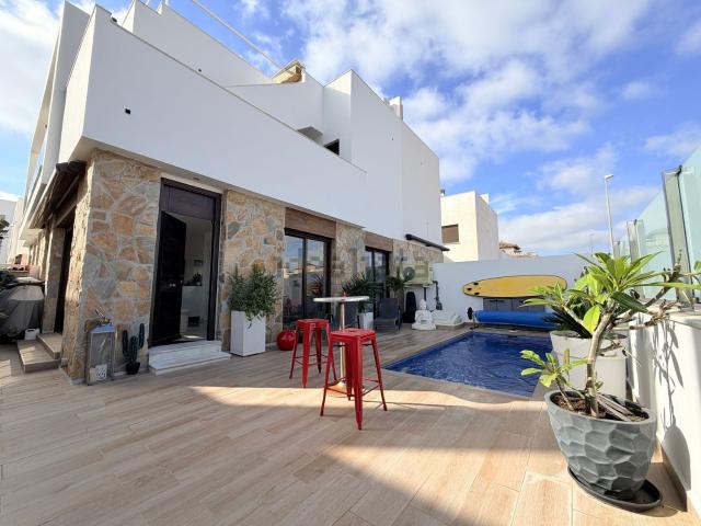 Casa en venta en Playa Flamenca II, el Baix Segura / La Vega Baja