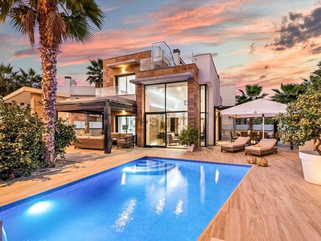 Casa en venta en Urbanización La Zenia II, el Baix Segura / La Vega Baja
