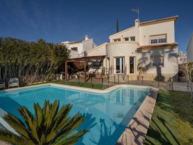 Casa en venta en Orihuela, Las Ramblas