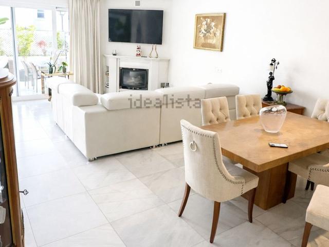 Casa en alquiler en El Vicario, Costa del Sol Occidental