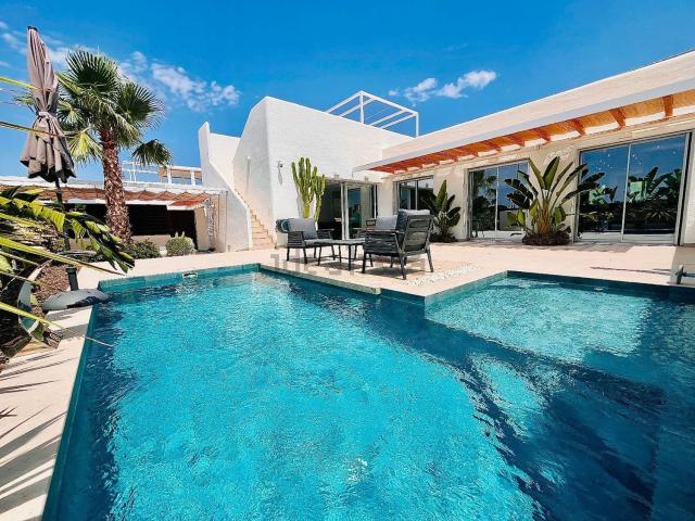 Casa en venta en Los Montesinos