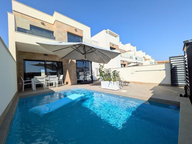 Casa en venta en Barrio de los Miras, el Baix Segura / La Vega Baja
