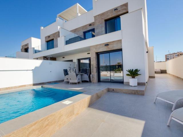 Casa en venta en Los Montesinos, Barrio de los Miras