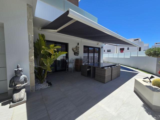 Casa en venta en el Baix Segura / La Vega Baja, Valencia