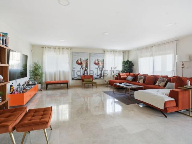 Casa en venta en La Sierrezuela, Costa del Sol Occidental