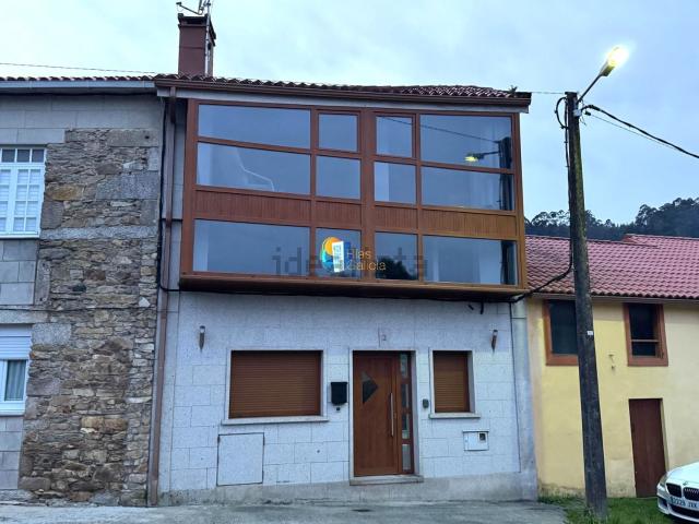Casa en venta en Noia, A Coruña
