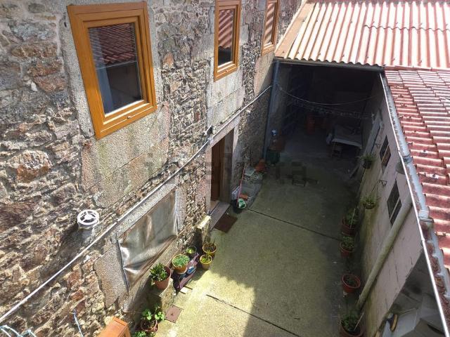 Casa en venta en Lousame
