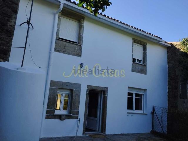 Casa en venta en Lousame