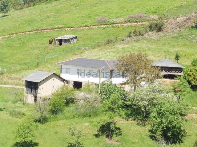 Casa en venta en Valdés, Muñás de Arriba