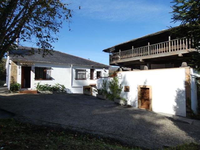 Casa en venta en Valdés, San Pedru