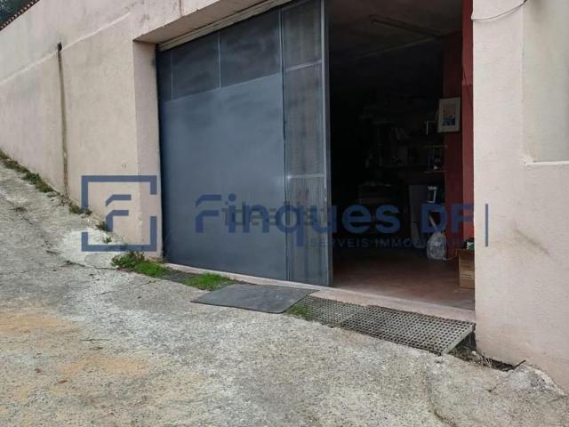Casa en venta en Montbarbat, la Selva
