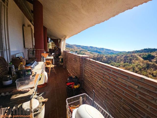 Casa en venta en Macharaviaya, Málaga