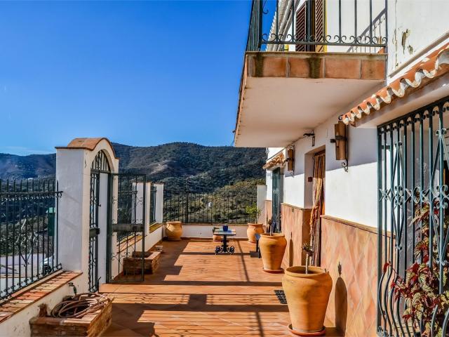 Casa en venta en La Axarquía, Andalucía