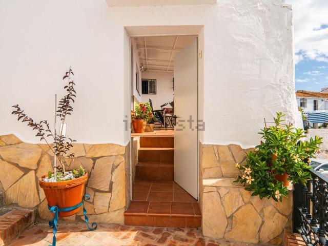 Casa en venta en Macharaviaya, Málaga