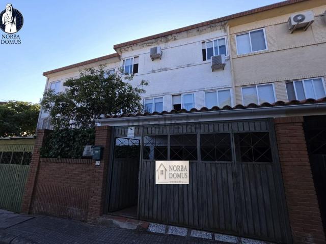 Casa en venta en El Vivero, Cáceres