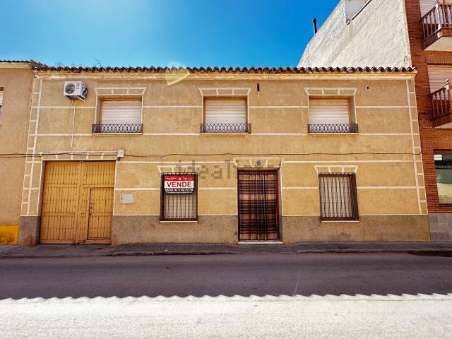 Casa en venta en Madridejos, Toledo