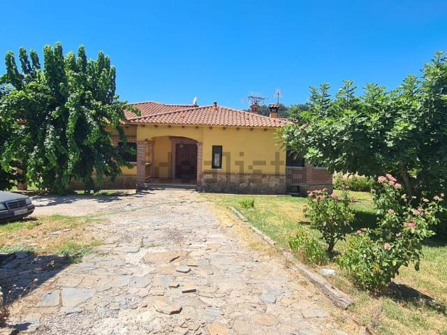 Casa en venta en Madrigal De La Vera, Extremadura