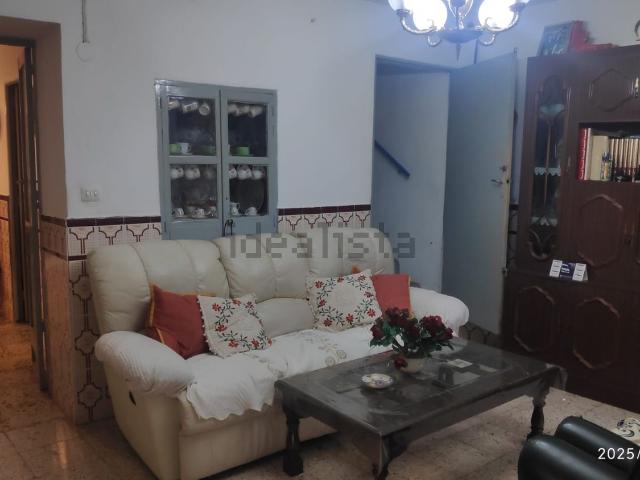 Casa en venta en Madrigalejo, Extremadura