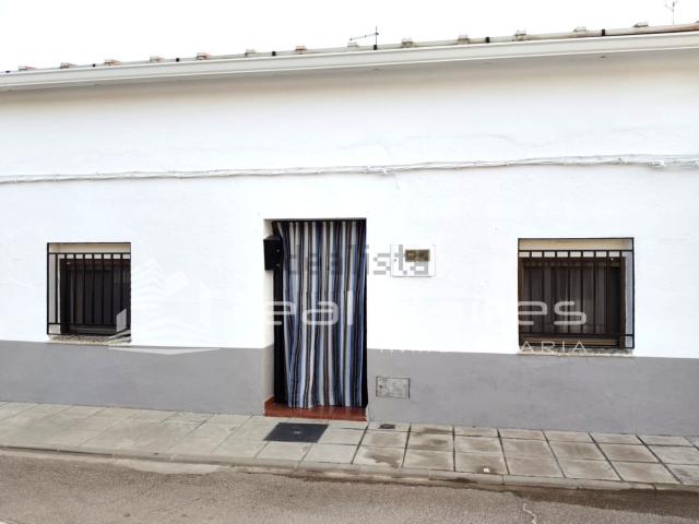 Casa en venta en Madrigalejo, Extremadura
