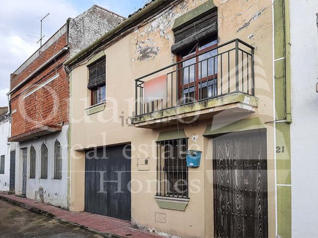 Casa en venta en Madroñera
