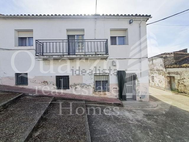 Casa en venta en Madroñera, Extremadura