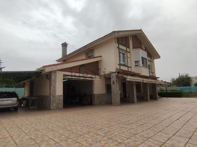 Casa en venta en Malpartida De Cáceres