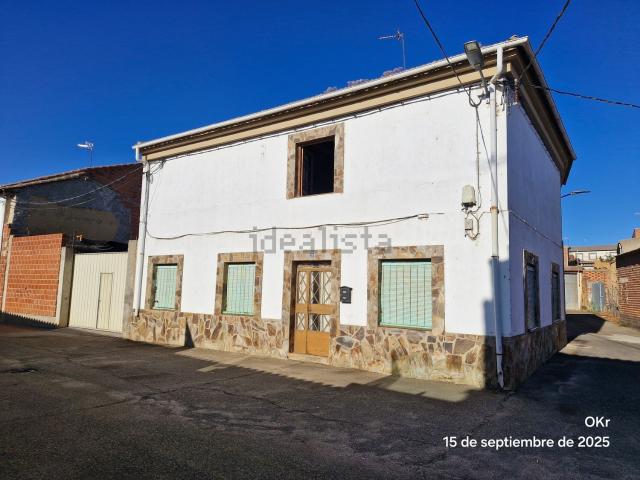 Casa en venta en Manganeses De La Polvorosa, Castilla y León