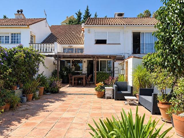 Casa en venta en San Luis de Sabinillas, Costa del Sol Occidental