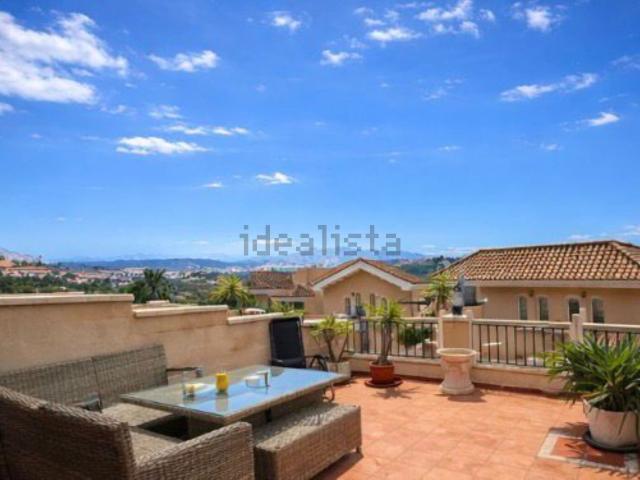 Casa en venta en Castillo de la Duquesa, Costa del Sol Occidental