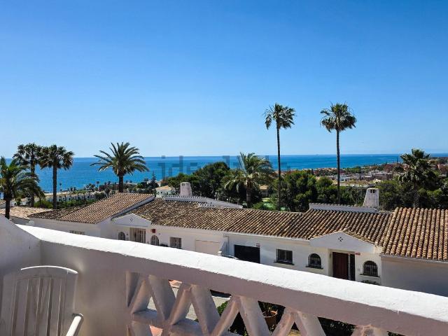 Casa en venta en Castillo de la Duquesa, Costa del Sol Occidental