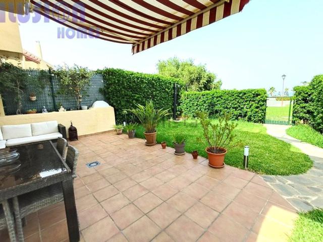 Casa en venta en Castillo de la Duquesa, Costa del Sol Occidental