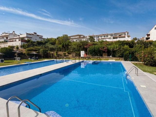 Casa en venta en Castillo de la Duquesa, Costa del Sol Occidental