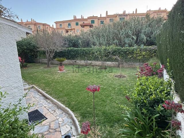 Casa en venta en San Luis de Sabinillas, Costa del Sol Occidental