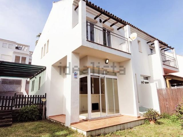 Casa en venta en Castillo de la Duquesa, Costa del Sol Occidental