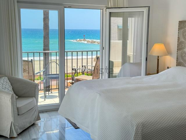 Casa en venta en Castillo de la Duquesa, Costa del Sol Occidental