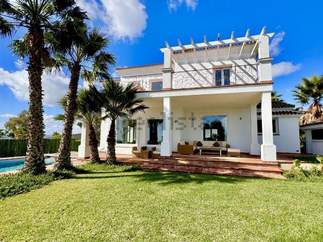 Casa en alquiler en La Paloma de Manilva, Costa del Sol Occidental
