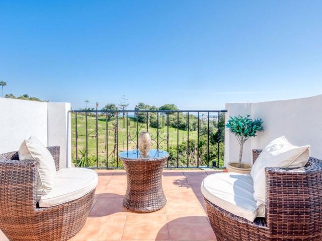 Casa en venta en Castillo de la Duquesa, Costa del Sol Occidental