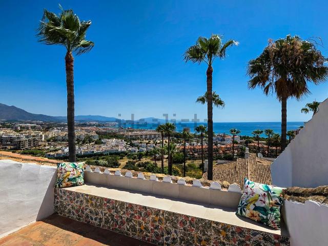 Casa en venta en Castillo de la Duquesa, Costa del Sol Occidental