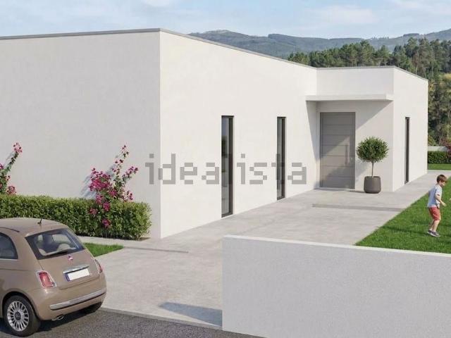 Casa en venta en Chan do Monte, O Morrazo