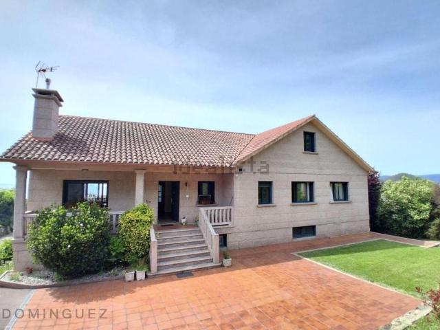Casa en venta en Ardán, O Morrazo