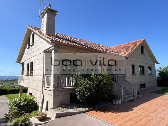 Casa en venta en Ardán, O Morrazo