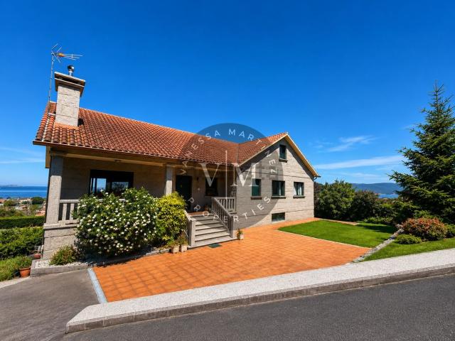 Casa en venta en Ardán, O Morrazo