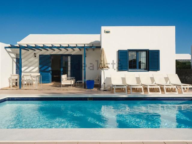 Casa en venta en Playa Blanca, Yaiza