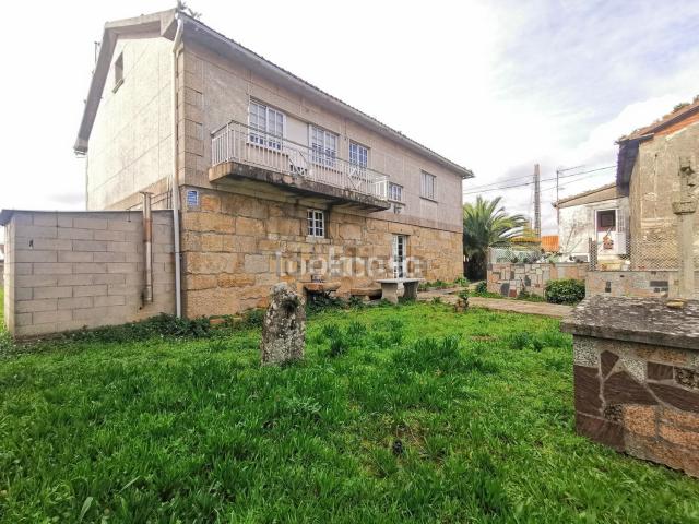 Casa en venta en Dena, O Salnés