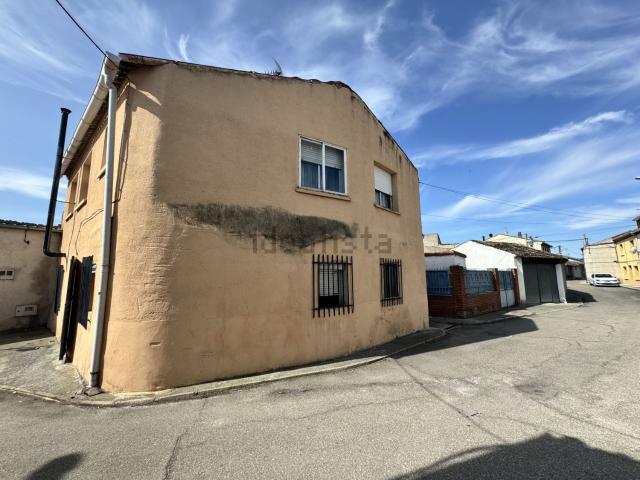 Casa en venta en Megeces, Valladolid