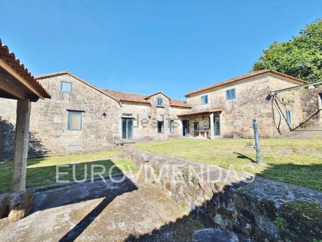 Casa en venta en Meis, Outeiro