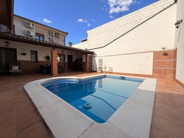 Casa en venta en Miajadas, Extremadura